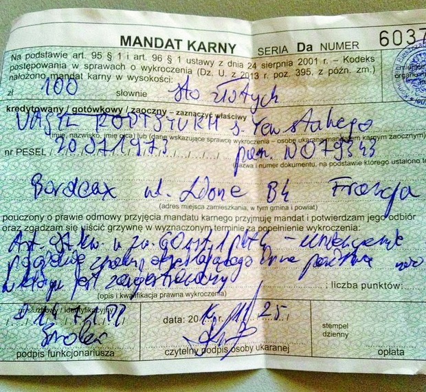 Українців у Польщі змусили сплатити 100 злотих штрафу через тризуб (ФОТО) - фото 1