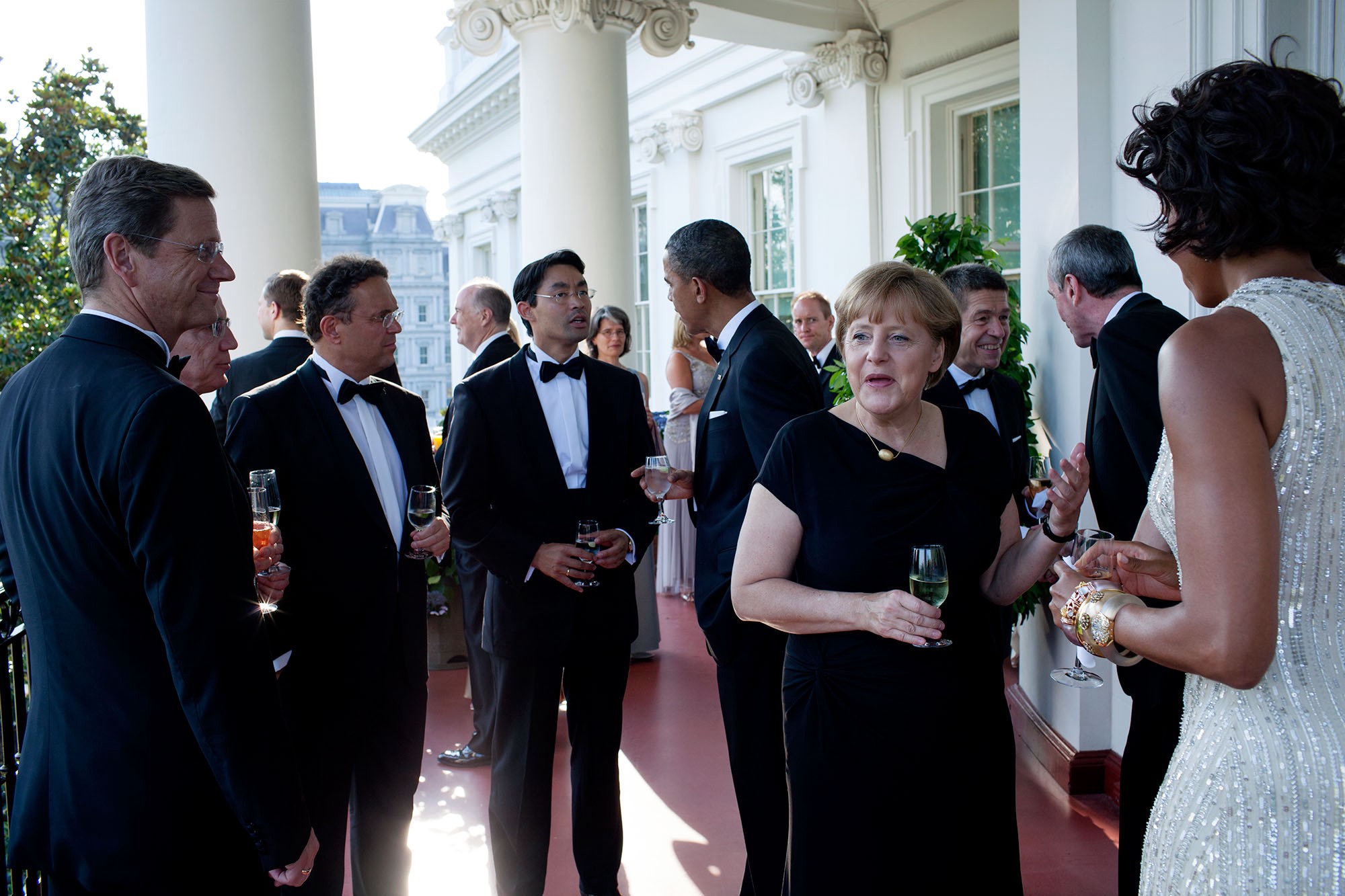 Обама і Білий Дім. Восьмирічна історія стосунків у фото - фото 3