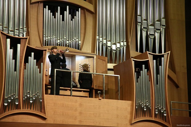 Змонтований у Харкові орган є найкращим в Україні, - Світлична (ФОТО, ВІДЕО) - фото 1