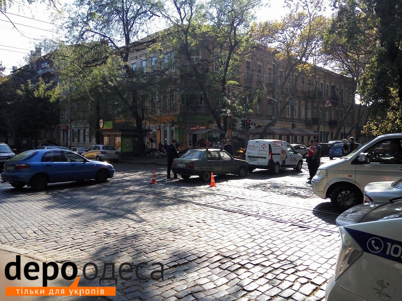 У центрі Одеси через ДТП виник затор (ФОТО) - фото 1