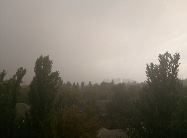 Одеське небо вкрило грозовими хмарами, можливе нове затоплення (ФОТО) - фото 1