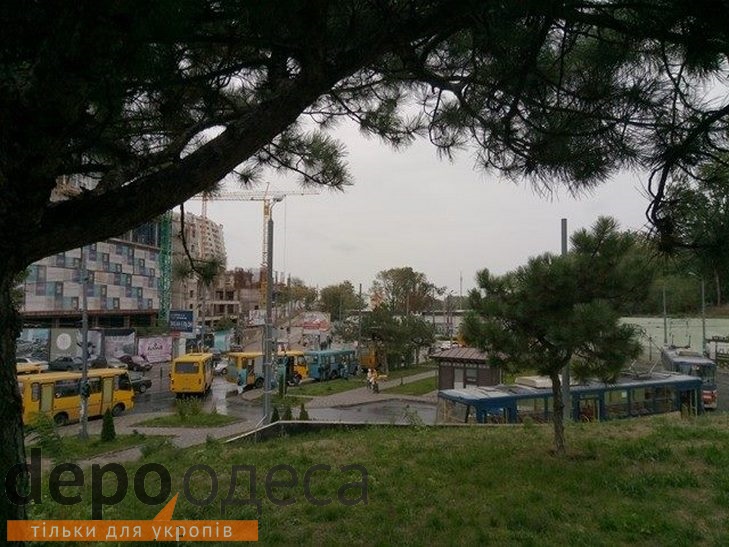 В Одесі в Аркадії впав будівельний кран (ФОТО) - фото 6