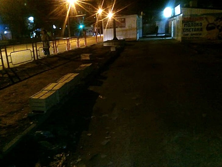 Як у Кропивницькому виглядaє вулиця Поповa, коли стихійні торговці йдуть додому - фото 1