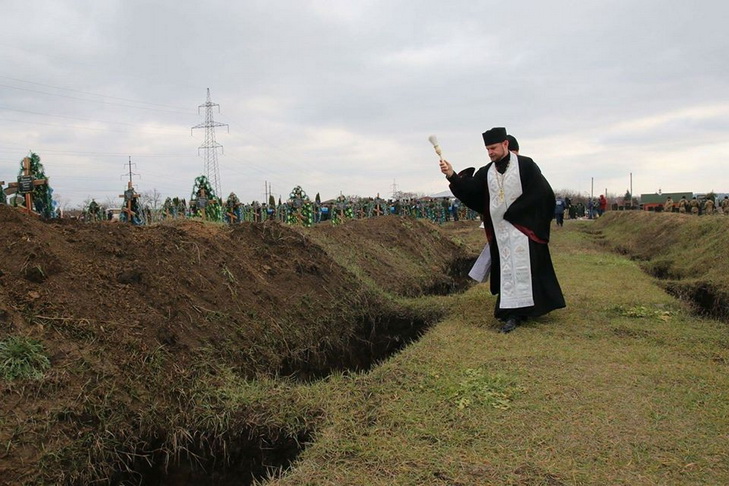 У Дніпрі поховали солдат, яких не вдалося ідентифікувати - фото 4