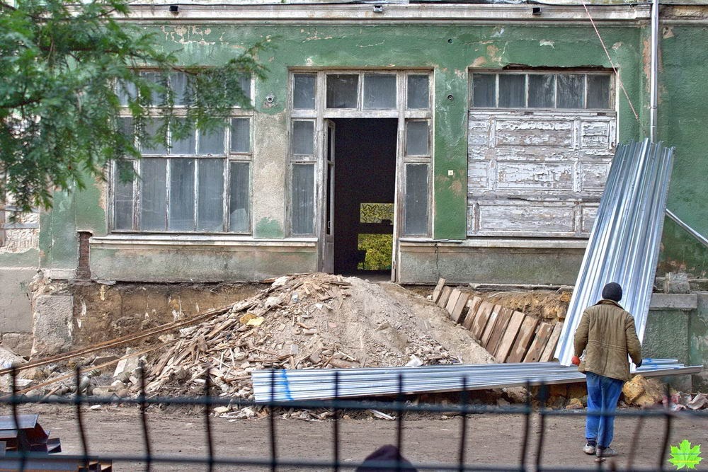 В Одесі продовжують тотальне руйнування історичних пам'яток (ФОТО) - фото 2