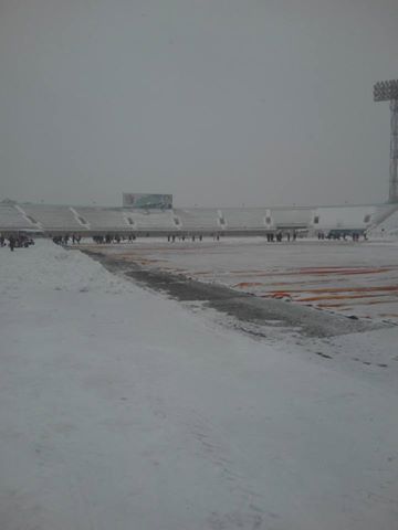 Як виглядає засніжений стадіон в Полтаві перед матчем "Динамо" - фото 1