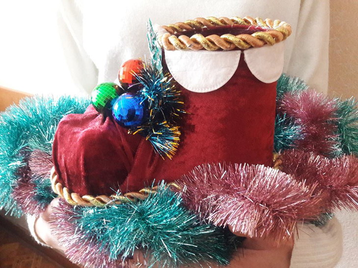 На Сумщині школярі роблять новорічні екоприкраси з "мотлоху"  - фото 2