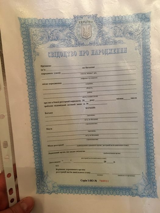 На Донеччині затримали жінку, що робила паспорти бойовикам (ФОТО) - фото 3