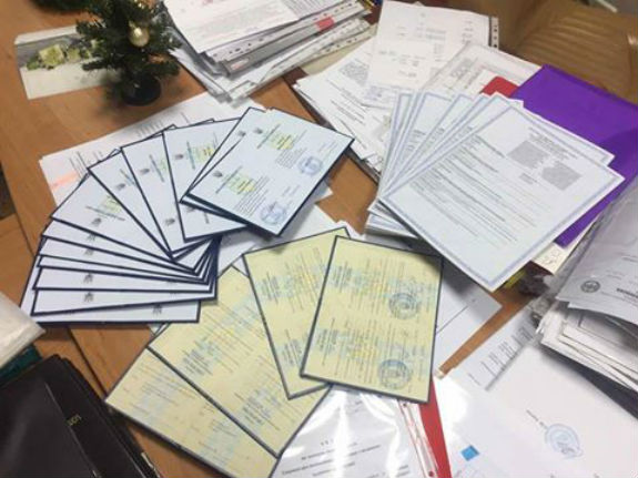 У Києві приватний внз за $7 тисяч штампував дипломи - фото 2