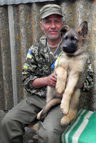 Чим займаються на Донбасі найкращі друзі бійців АТО - 12 - фото 4