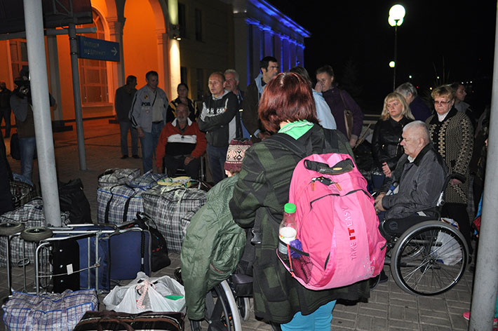 Переселенці-інваліди втекли з санаторію під Одесою, де з них знущались (ФОТО) - фото 4