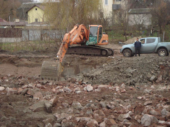  Активісти б`ють на сполох: Будівельники нищать річку Совка - фото 2