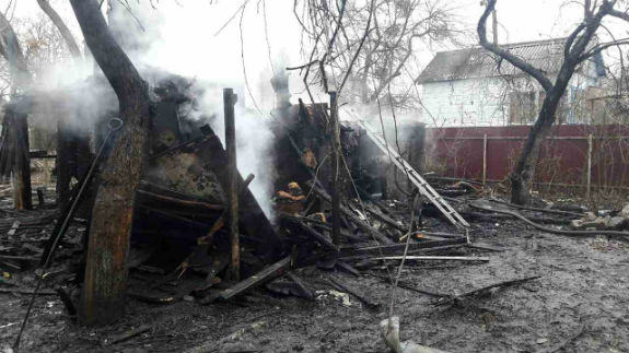 У пожежі на столичних Русанівських садах загинуло 4 дитини - фото 1