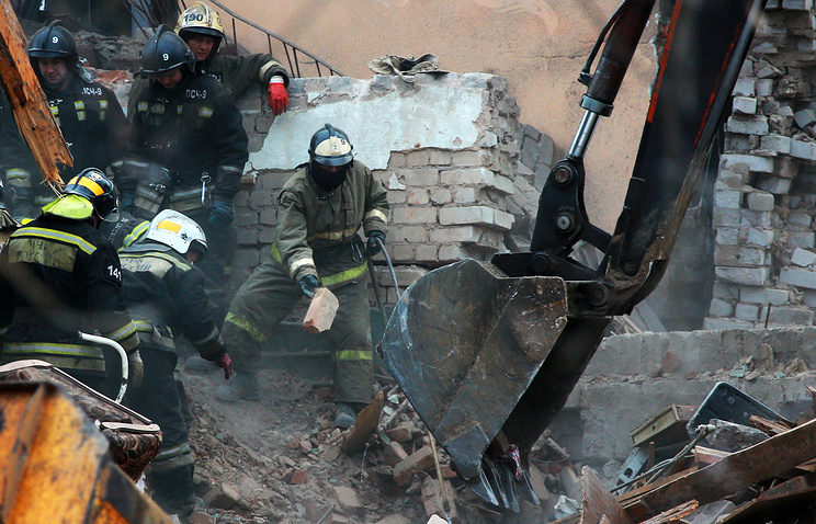 На Росії стався вибух у житловому будинку: є загиблі (ФОТО) - фото 1