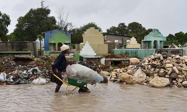 Світова преса про руйнівну силу урагану "Метью" - фото 1