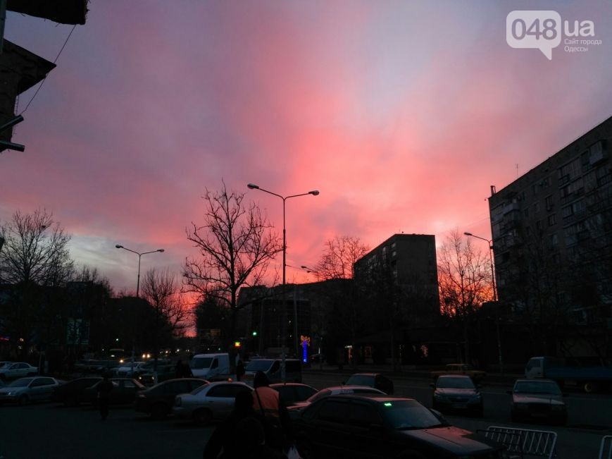 Одесити сфотографували дивовижний захід сонця (ФОТО) - фото 3