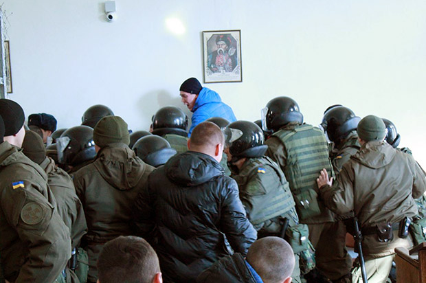 Харківські нацгвардійці вчилися вгамовувати масовий бунт у суді - фото 3