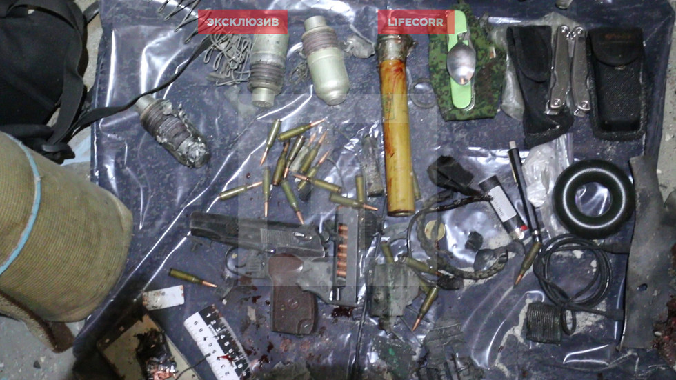 Опубліковано відео з ліфту, де підірвали Моторолу (18+) - фото 2