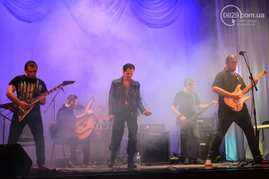 Рок-гурт "Тінь Сонця" виступив з благодійним концертом у Маріуполі (ФОТО, ВІДЕО) - фото 3