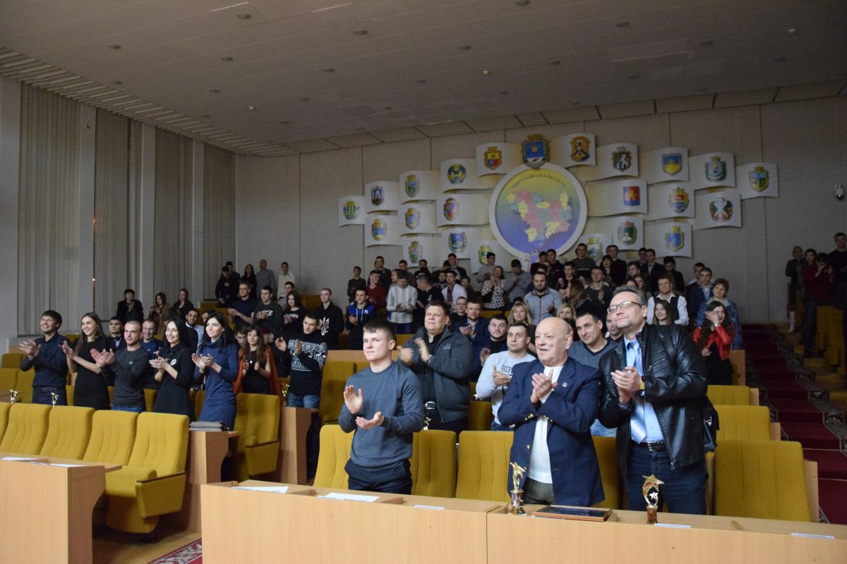 Миколаївські бійці змішаних єдиноборств відсвяткувати своє шестиріччя 