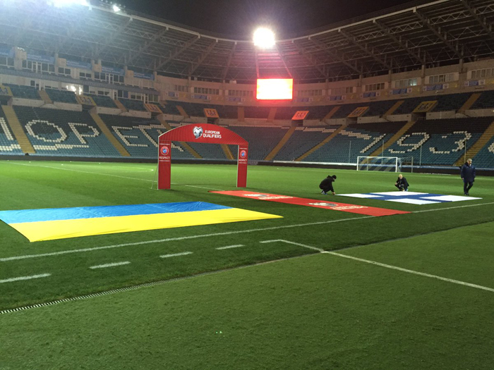 Як виглядає стадіон в Одесі за 4 години до матчу Україна - Фінляндія - фото 1