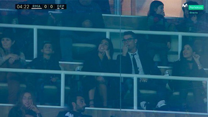Як Роналду в компанії красуні дивиться матч "Реалу" - фото 1