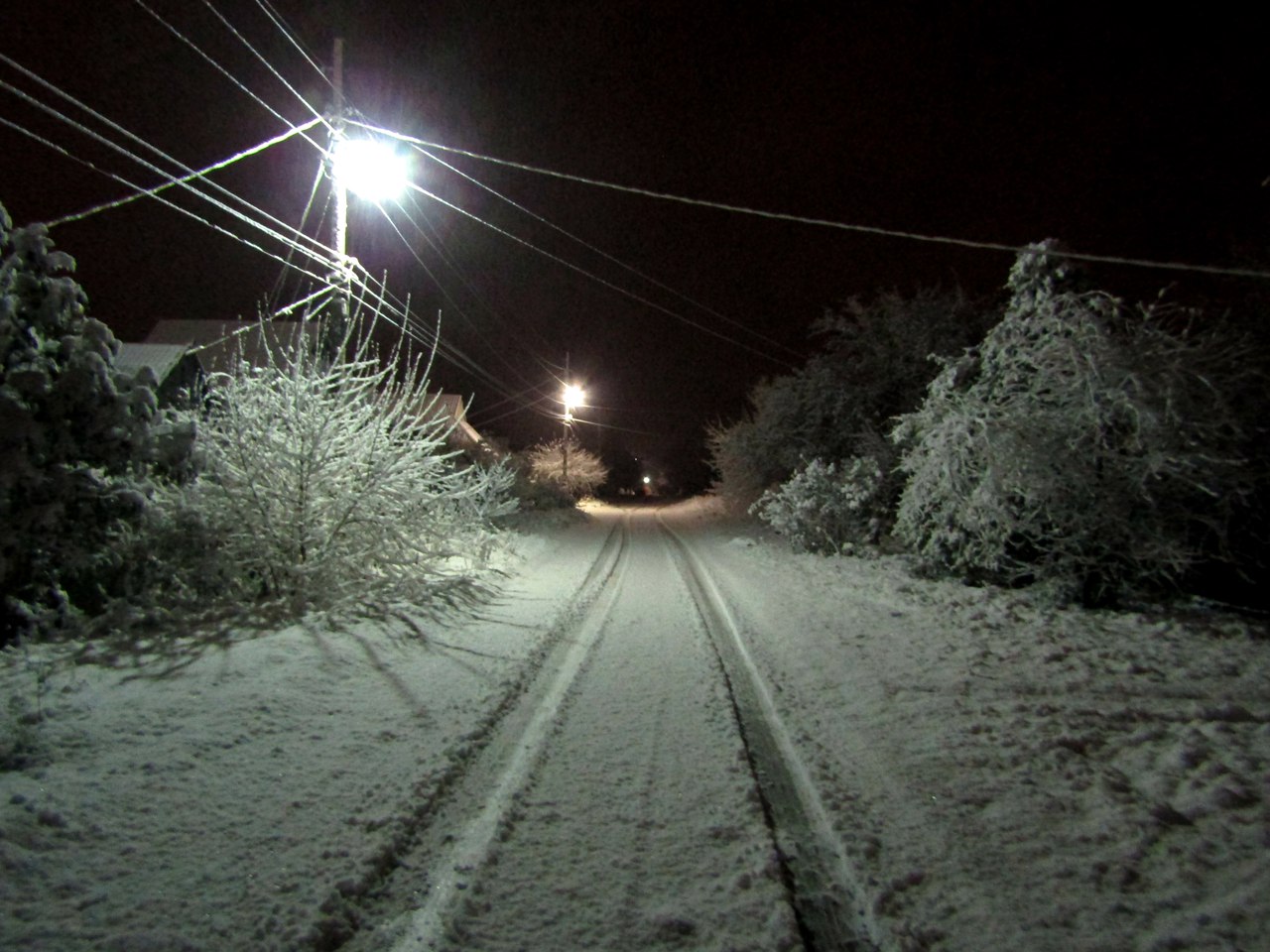 Зима близько: Краматорськ засипало снігом (ФОТО) - фото 5