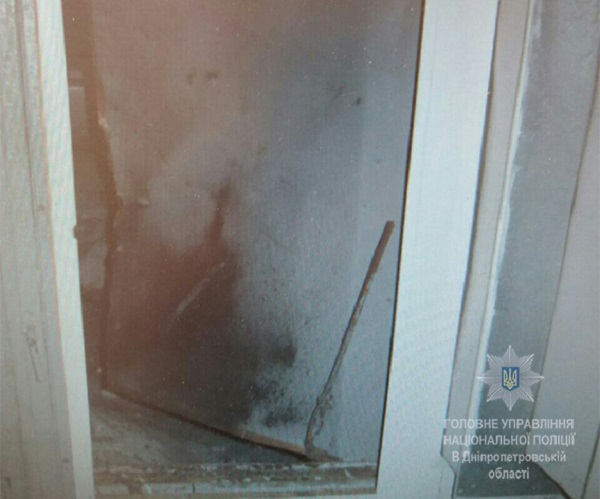 На Дніпропетровщині злодії бід час пограбування банкомату використали гранати  - фото 1