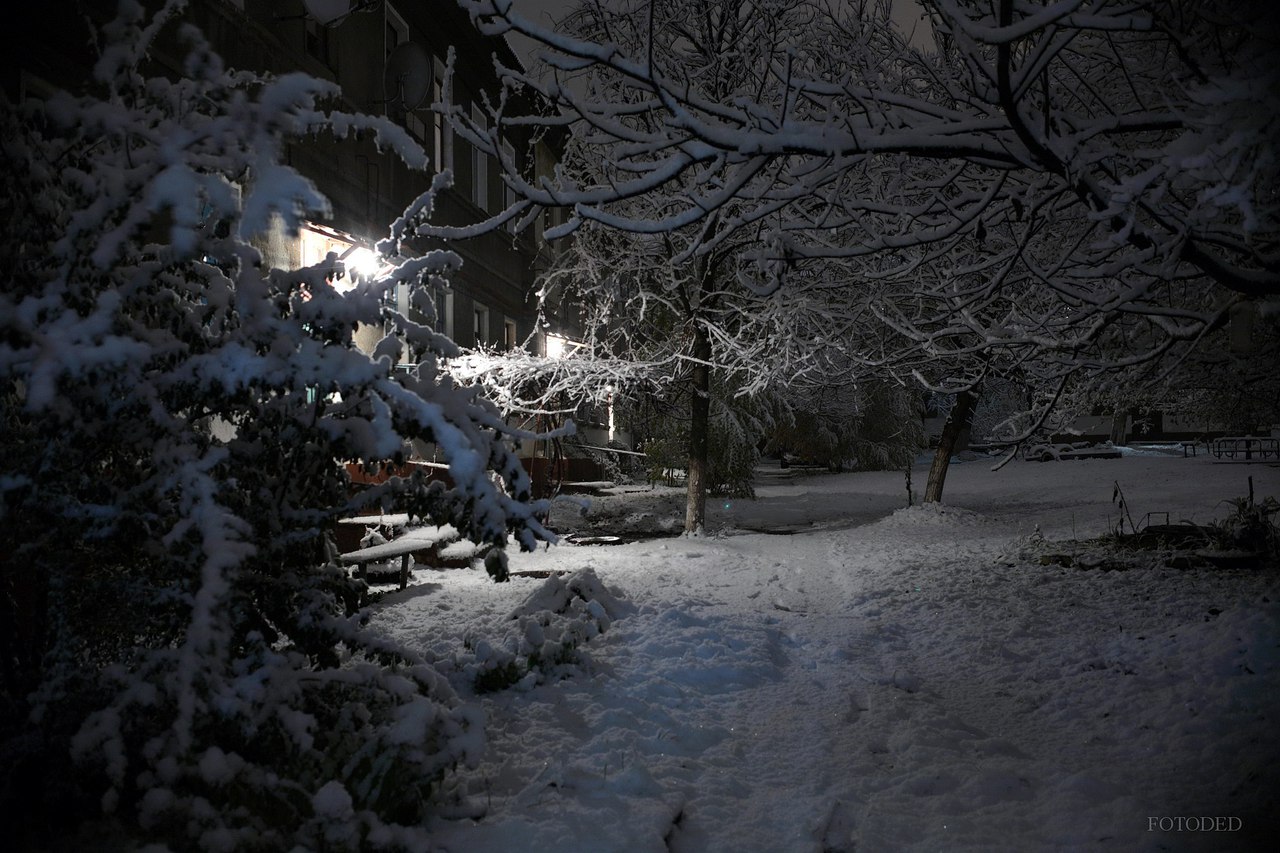 Зима близько: Краматорськ засипало снігом (ФОТО) - фото 4