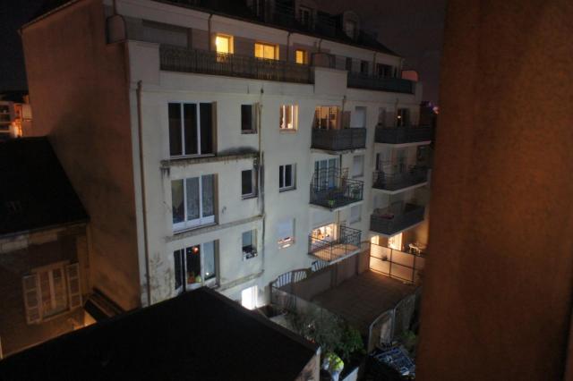 У Франції обвалився балкон зі студентами: 4 загиблих та 11 поранених (ФОТО)  - фото 1
