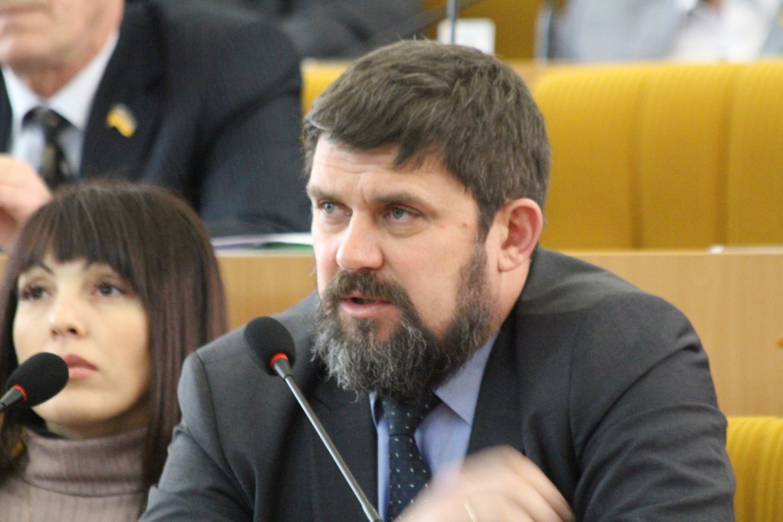 Як на сесії Миколаївської облради затверджували бюджет та "виганяли" депутатів