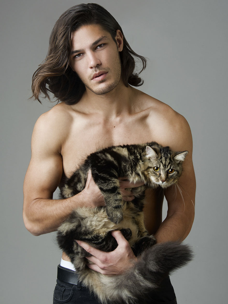 Сексуальні оголені чоловіки і котики: наймиліша фотосесія підірвала мережу - фото 4