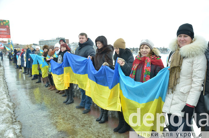 Вінничани відзначили День Соборності "ланцюгом єднання"  - фото 4
