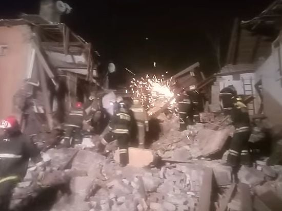 На Росії через вибух обвалився будинок, є жертви (ФОТО, ВІДЕО) - фото 1