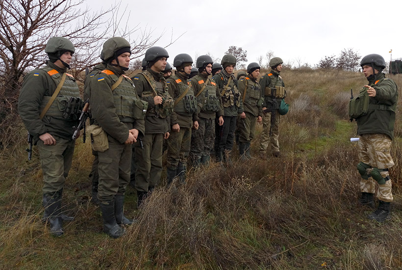 Харківські гвардійці показали, чим займаються в АТО - фото 1