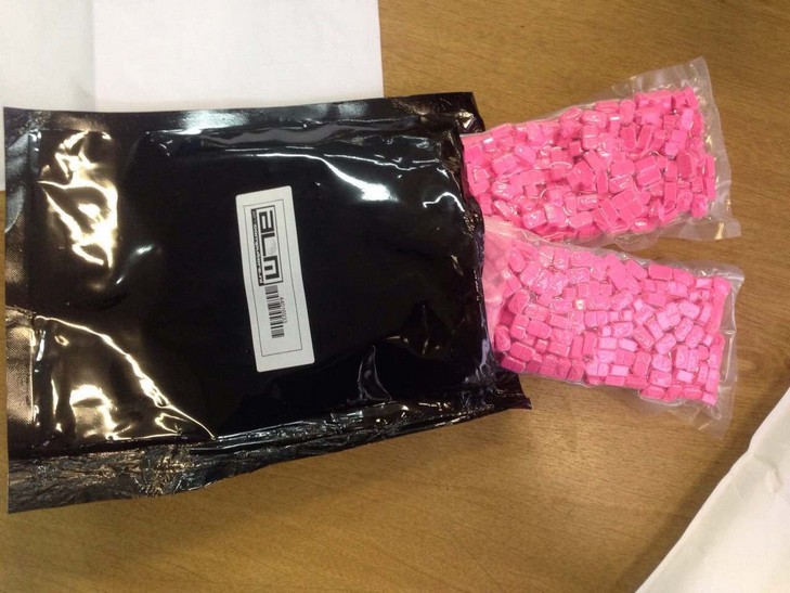 На Одещині СБУ перекрила контрабандний канал поставок наркотиків в Україну по пошті - фото 1
