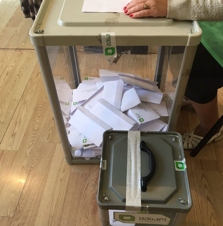 Як мітять виборців на парламентських перегонах у Грузії (ФОТО) - фото 5