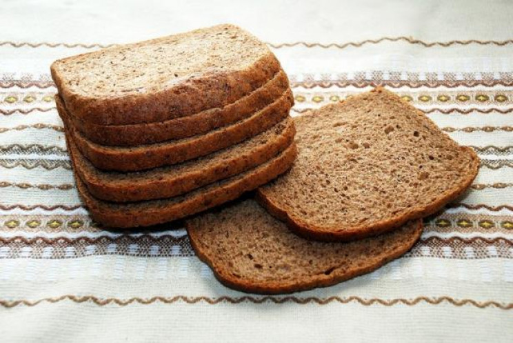У Миколаєві декомунізували хліб…