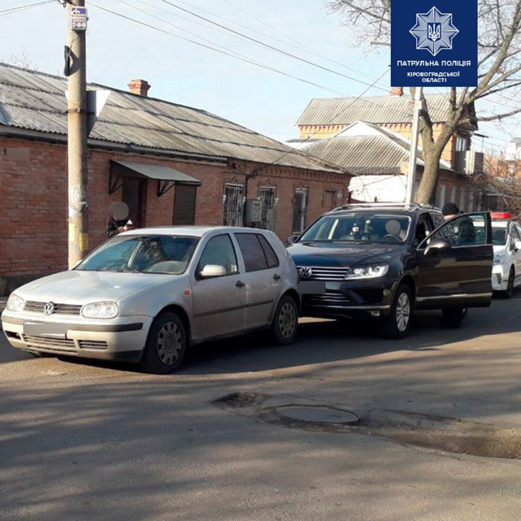 У Кропивницькому зіткнулися два Volkswag…
