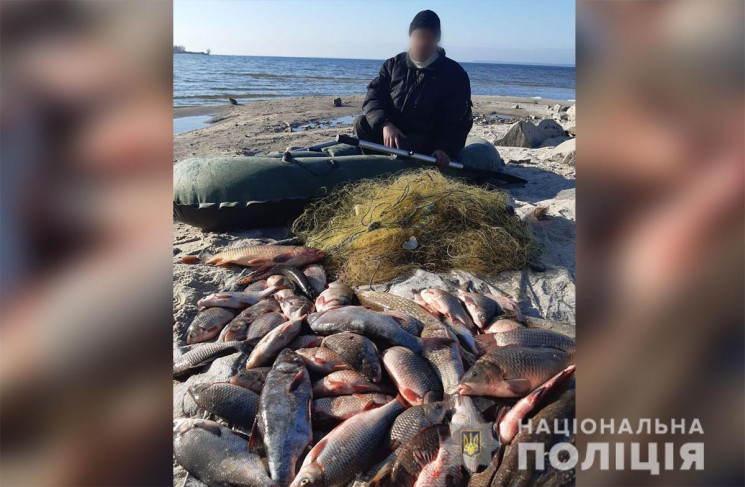 Водна поліція Полтавщини спіймала рибалк…
