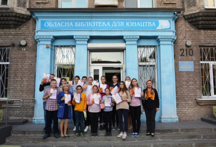 В Запорожской ОГА готовы отдать библиоте…