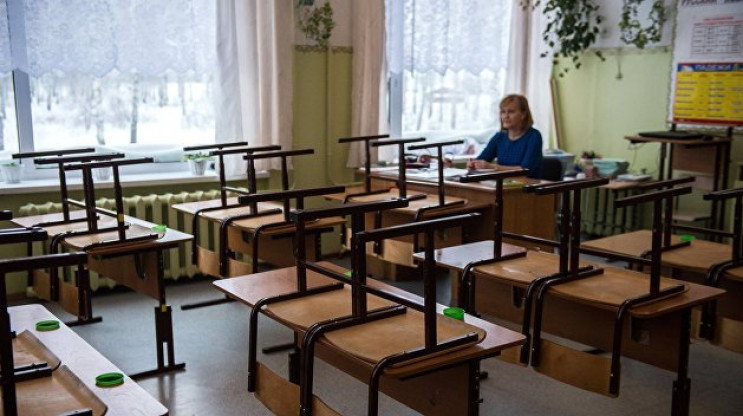 На Харьковщине в 13 школах объявили кара…