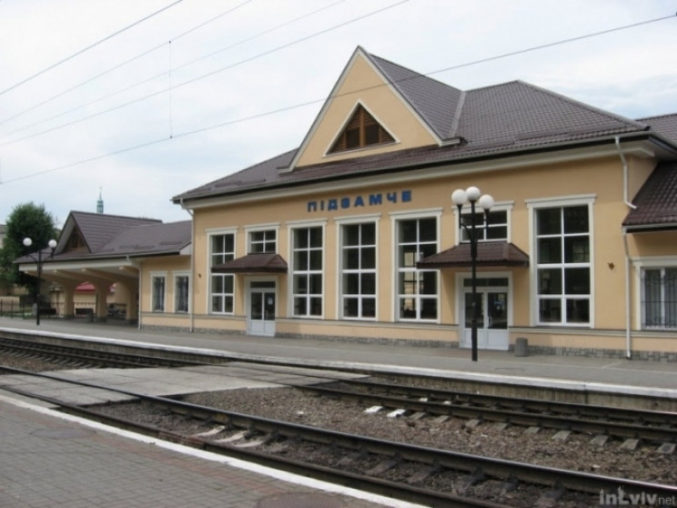 У Львові на залізничному вагоні загинув…