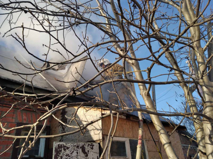 На Полтавщині у Гадячі пожежа охопила жи…