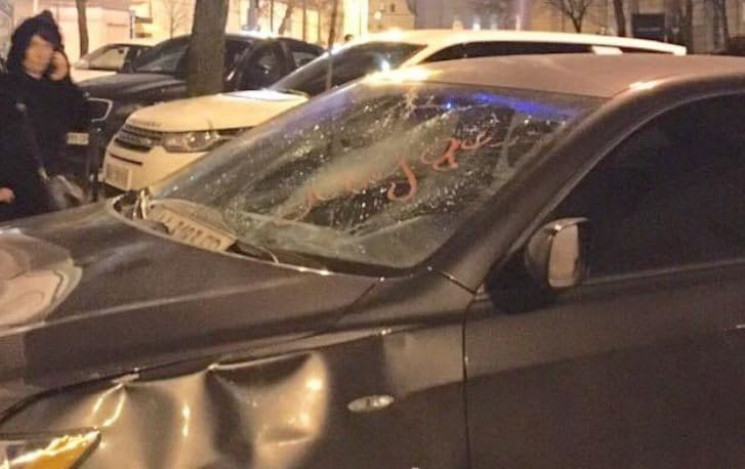 У Києві водія жорстоко покарали за непра…