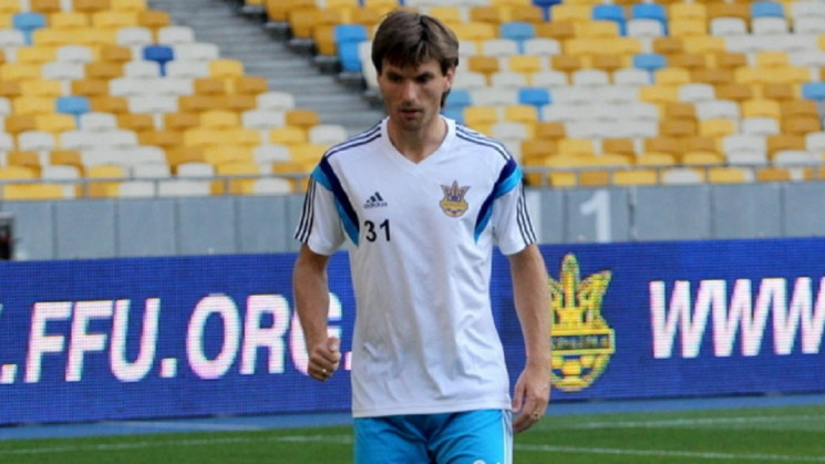 Известный украинский футболист официальн…