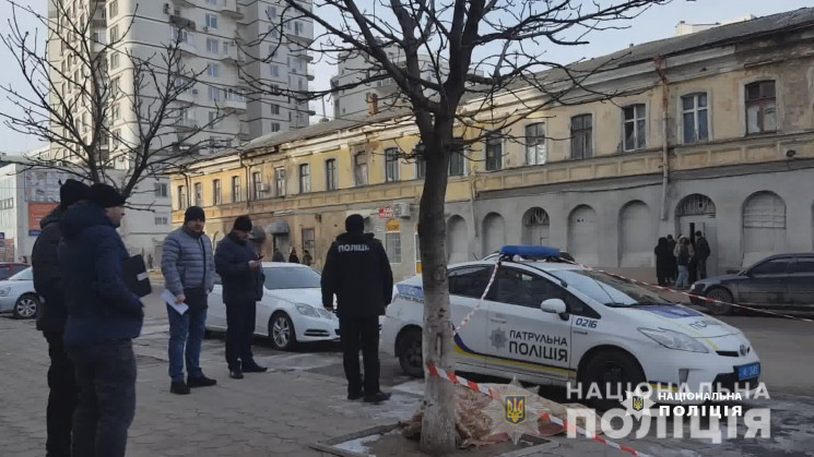 В Одессе бездомный забил до смерти косты…