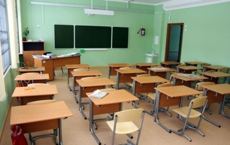 У деяких львівських школах продовжили ка…