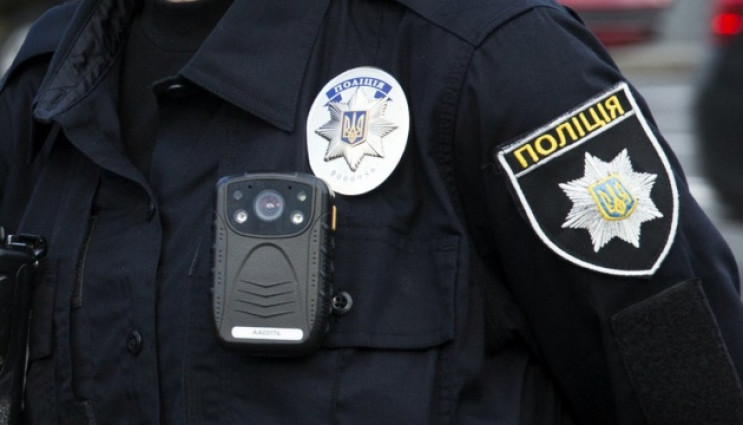 Застрягши у віконному отворі на Тернопіл…