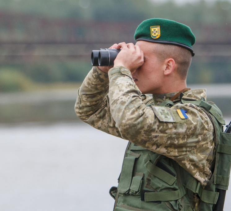 На Буковині затримали трьох чоловіків, я…